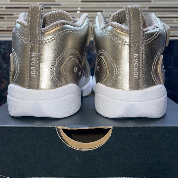 Nike Jordan Jumpman Team II SE - Picture 2 of 4